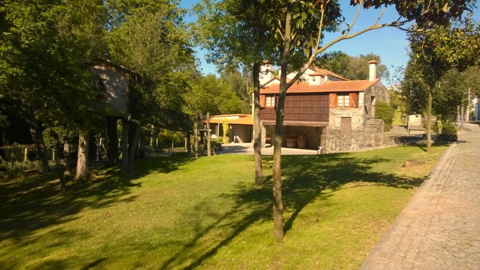 Quinta Padre Lobo Pensionat Santa Maria da Feira Eksteriør billede